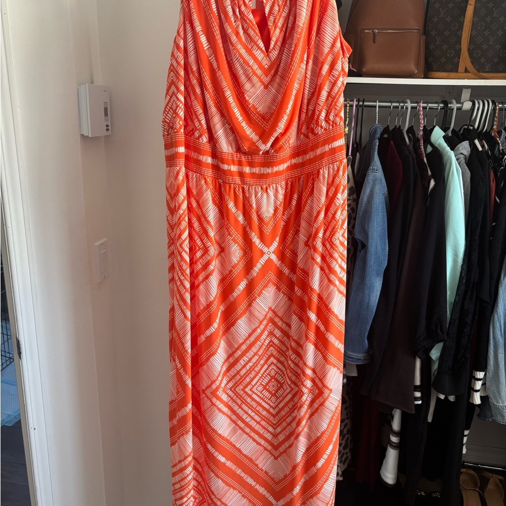 Elegant Orange Patterned Maxi Dress